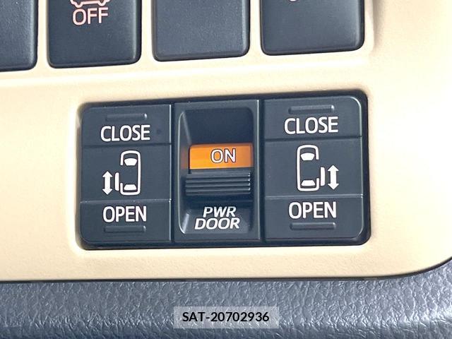 Toyota NOAH 2014-05 8361493-2