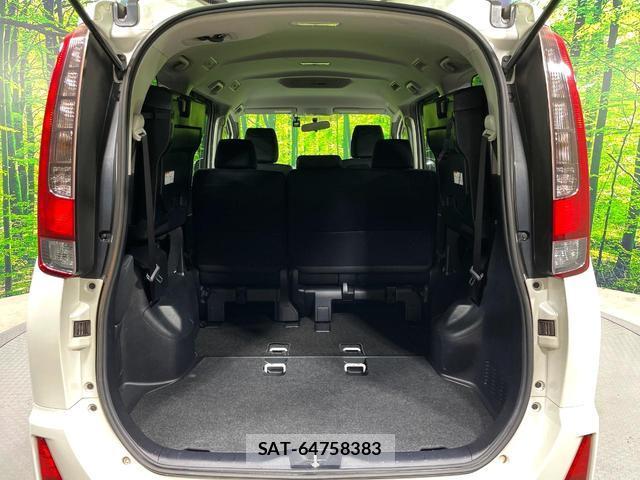 Toyota NOAH 2014-10 8361507-11