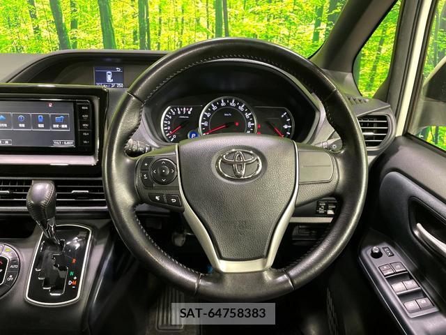 Toyota NOAH 2014-10 8361507-12