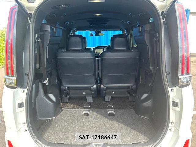 Toyota NOAH 2021-09 8361562-10