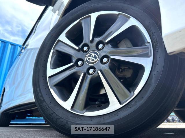 Toyota NOAH 2021-09 8361562-12