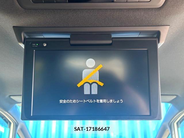 Toyota NOAH 2021-09 8361562-2