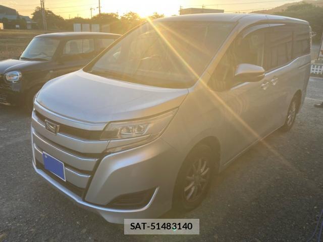 Toyota NOAH 2017-09 8361753-2