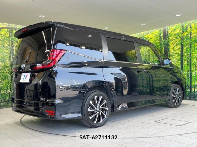 Toyota NOAH 2022-09 8361822-17