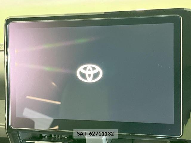 Toyota NOAH 2022-09 8361822-4