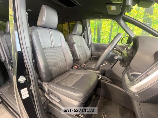 Toyota NOAH 2022-09 8361822-8