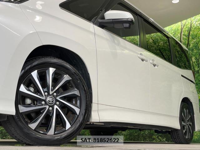 Toyota NOAH 2023-08 8361973-13