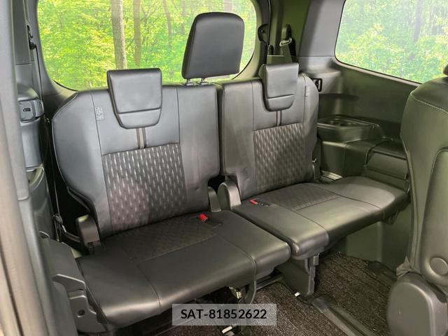 Toyota NOAH 2023-08 8361973-9