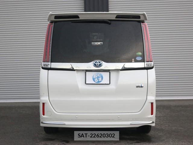 Toyota NOAH 2020-01 8362183-1