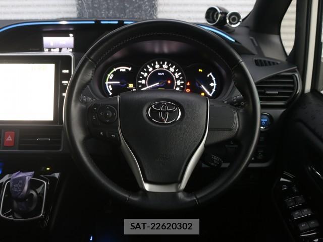 Toyota NOAH 2020-01 8362183-17