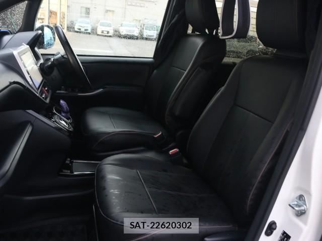 Toyota NOAH 2020-01 8362183-5