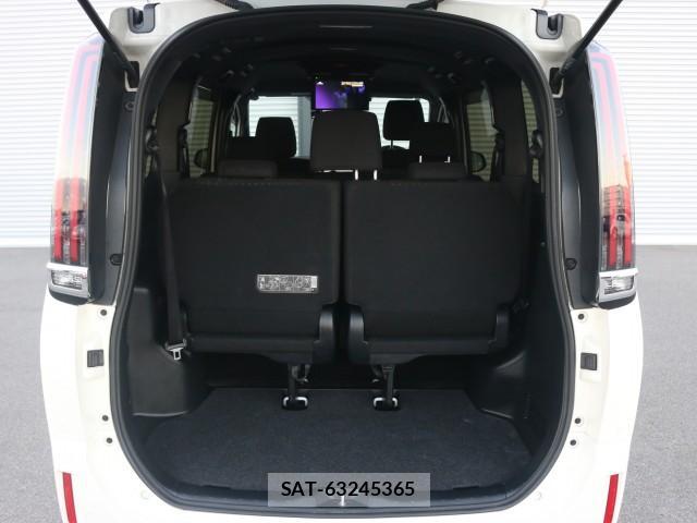 Toyota NOAH 2021-07 8362186-18