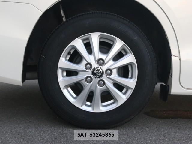 Toyota NOAH 2021-07 8362186-19