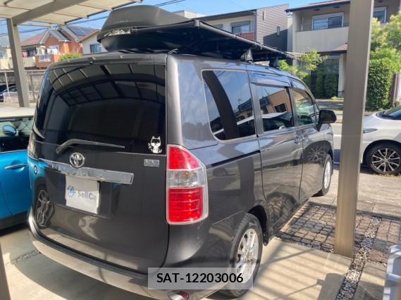 Toyota NOAH 2010-03 8362288-12