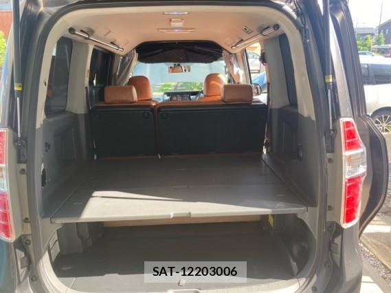 Toyota NOAH 2010-03 8362288-17