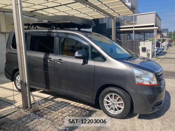 Toyota NOAH 2010-03 8362288-3
