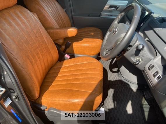 Toyota NOAH 2010-03 8362288-5