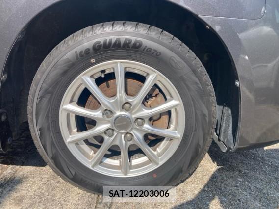 Toyota NOAH 2010-03 8362288-8