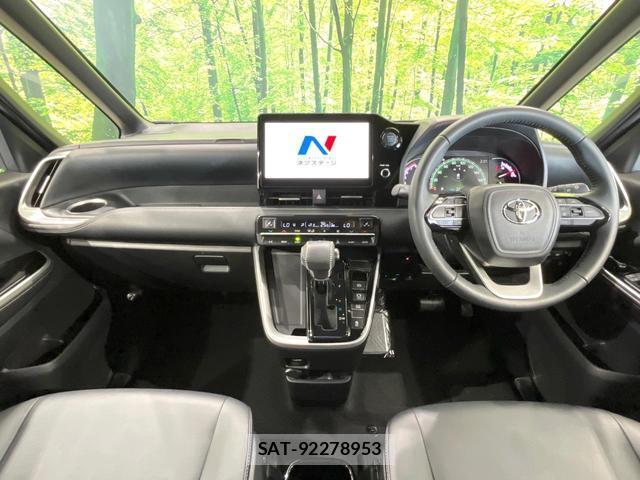 Toyota NOAH 2024-06 8362580-1