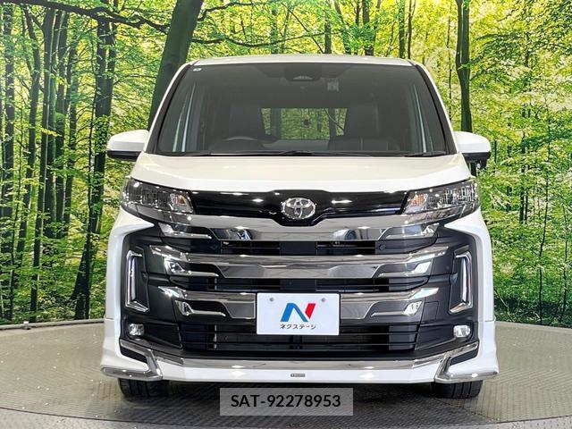Toyota NOAH 2024-06 8362580-14