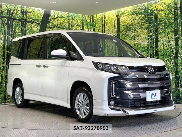 Toyota NOAH 2024-06 8362580-16