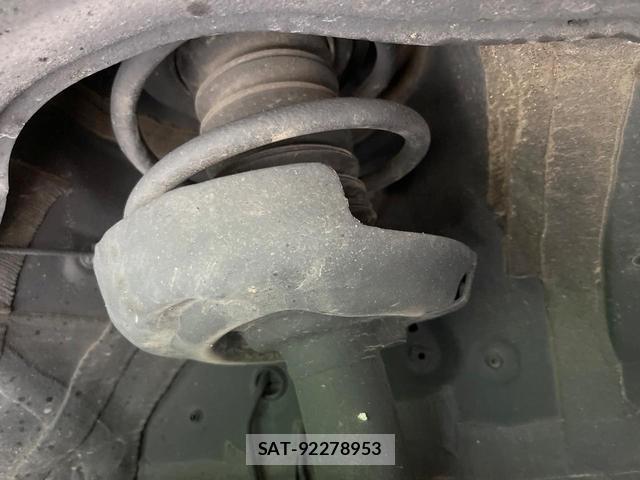 Toyota NOAH 2024-06 8362580-19