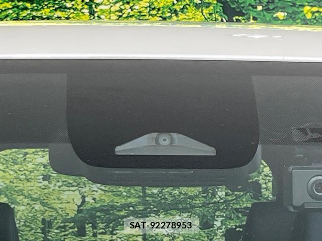 Toyota NOAH 2024-06 8362580-3