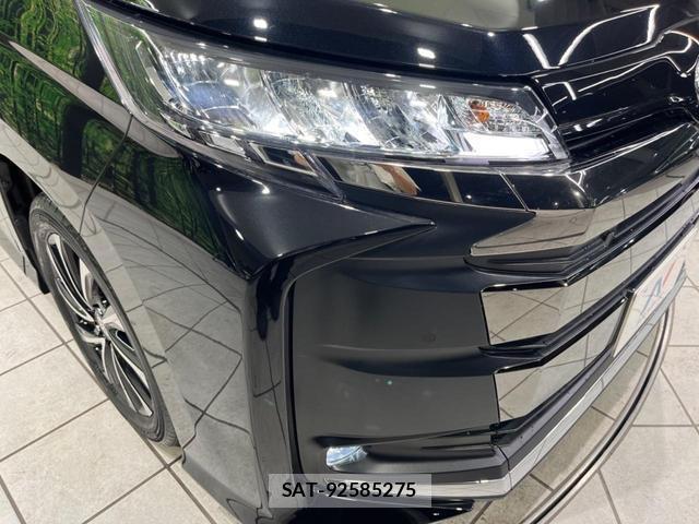 Toyota NOAH 2025-02 8362741-12