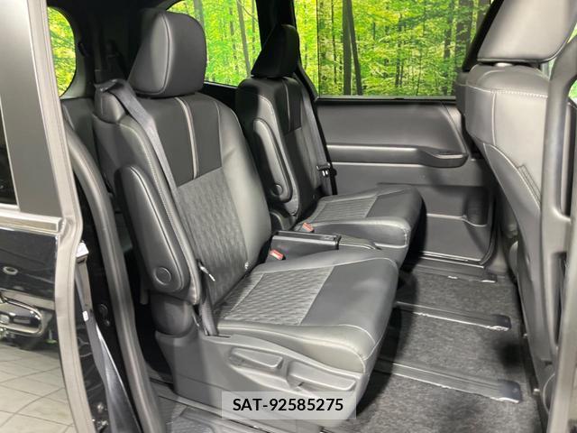 Toyota NOAH 2025-02 8362741-8