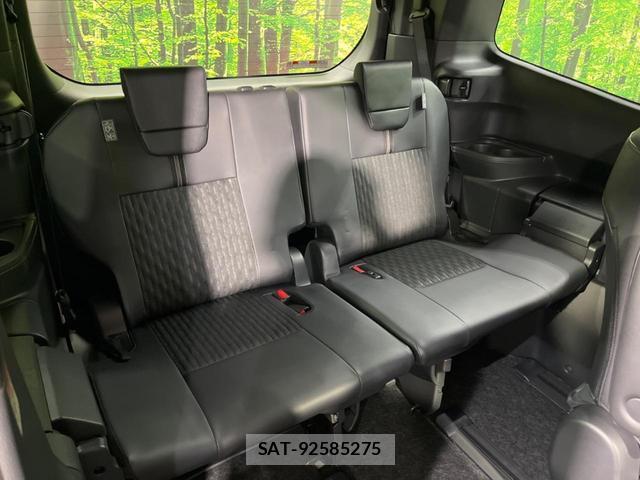 Toyota NOAH 2025-02 8362741-9