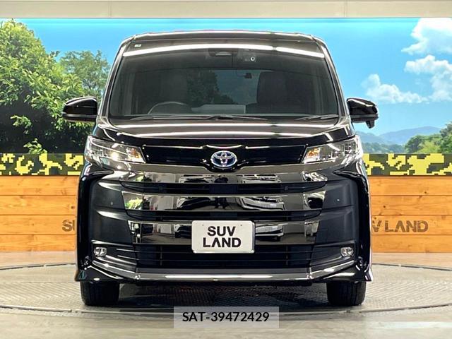 Toyota NOAH 2025-08 8362788-13