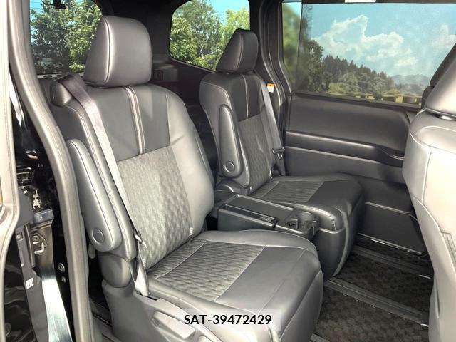 Toyota NOAH 2025-08 8362788-8