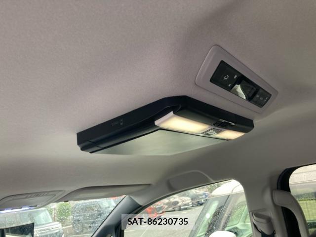 Toyota NOAH 2015-05 8362836-16