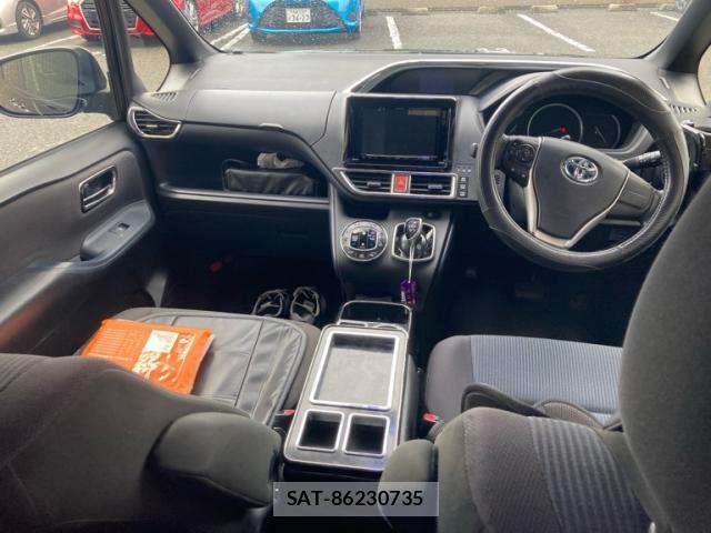 Toyota NOAH 2015-05 8362836-9