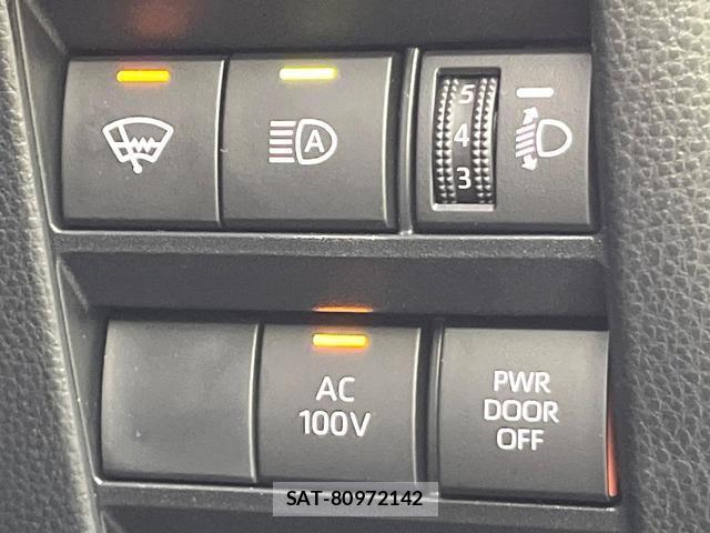 Toyota NOAH 2025-09 8363031-4
