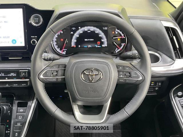 Toyota NOAH 2023-02 8363222-13