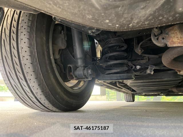 Toyota NOAH 2014-10 8363233-19