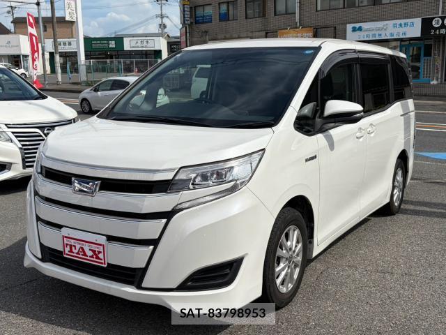 Toyota NOAH 2019-05 8363523-0