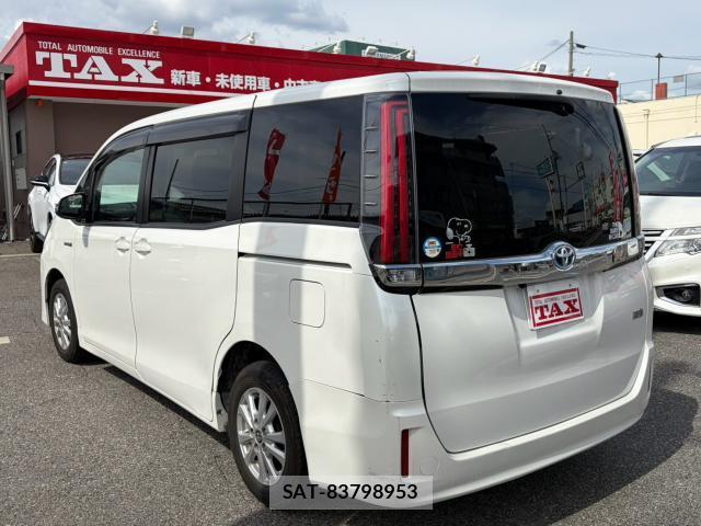 Toyota NOAH 2019-05 8363523-2