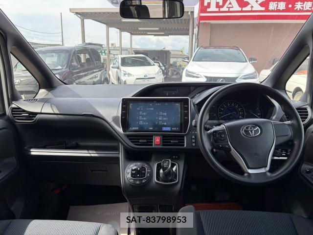 Toyota NOAH 2019-05 8363523-9