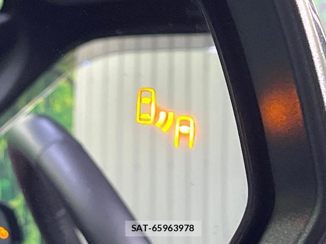 Toyota NOAH 2023-08 8363538-7