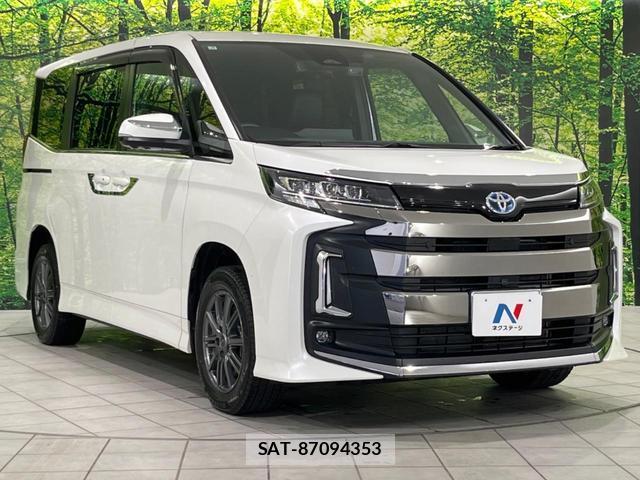 Toyota NOAH 2023-02 8363790-16