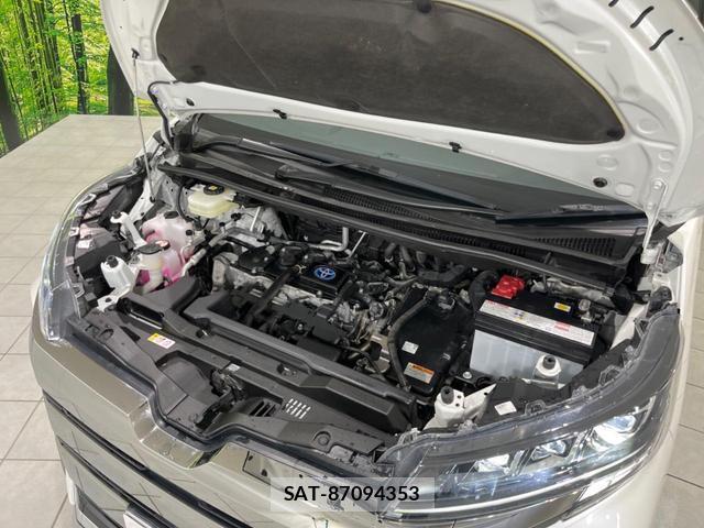 Toyota NOAH 2023-02 8363790-18