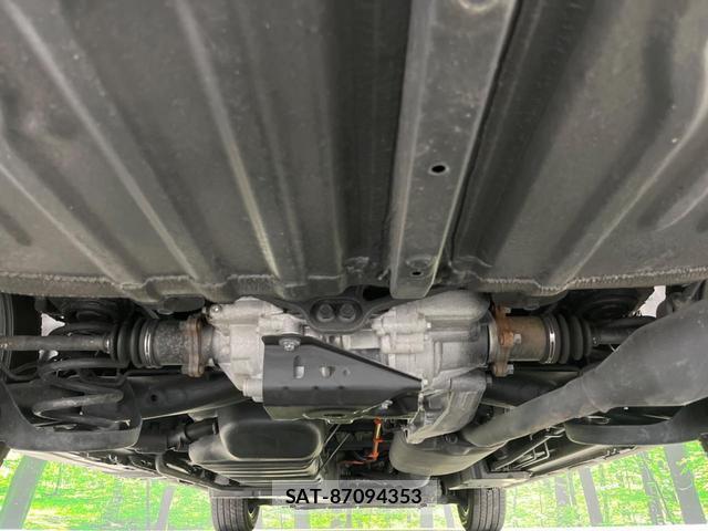 Toyota NOAH 2023-02 8363790-19
