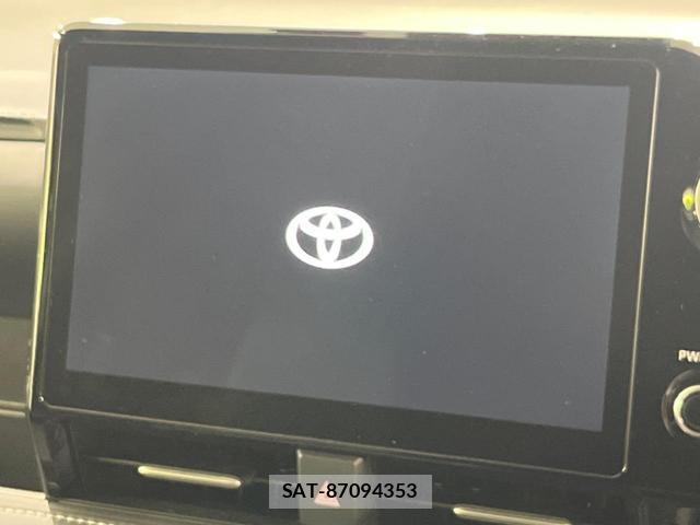 Toyota NOAH 2023-02 8363790-3