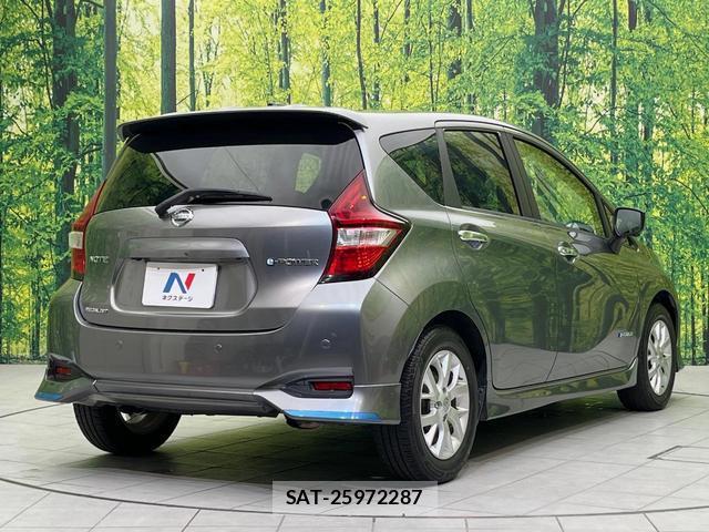 Nissan NOTE 2016-11 8360521-16