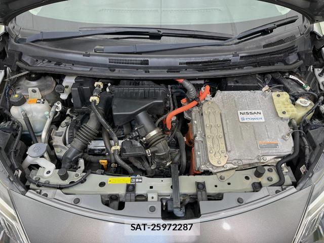 Nissan NOTE 2016-11 8360521-17