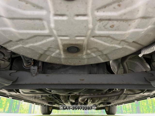 Nissan NOTE 2016-11 8360521-18