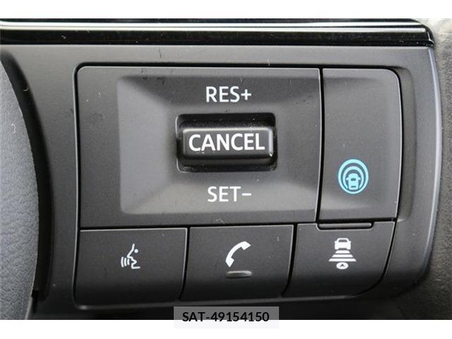 Nissan NOTE 2022-05 8360980-6
