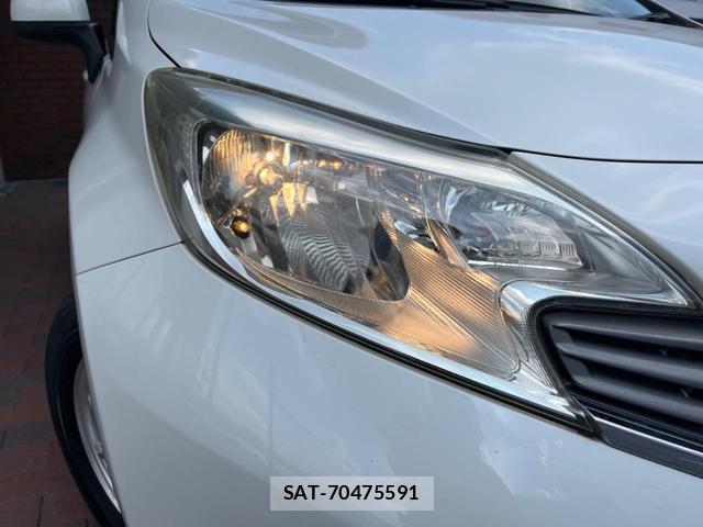 Nissan NOTE 2013-11 8361478-11